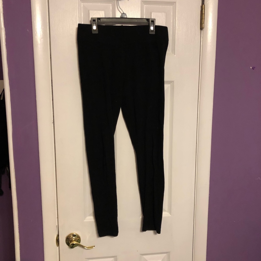 Black leggings